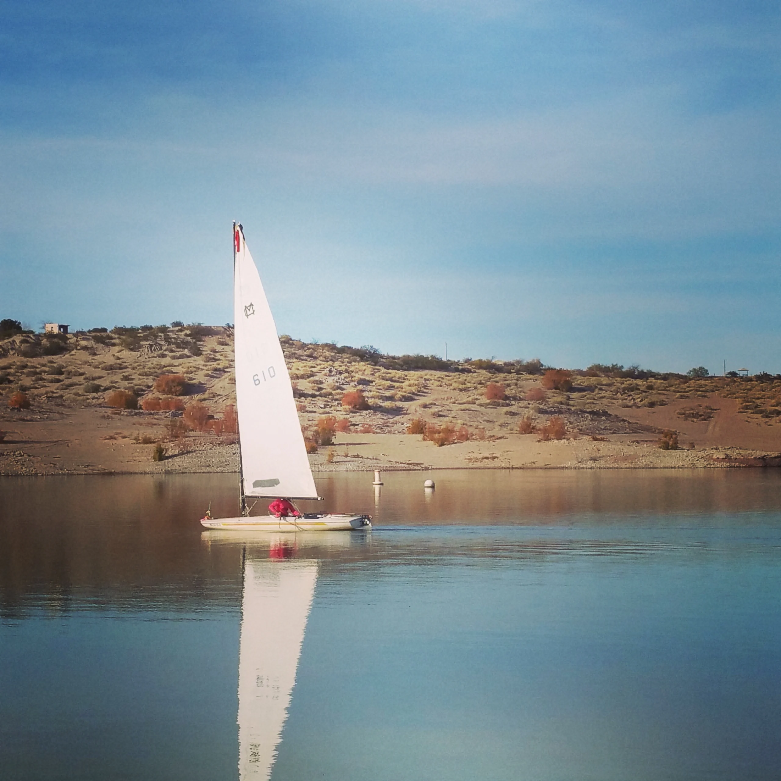sailboat-sailing-sea sailboat-sailing-sea